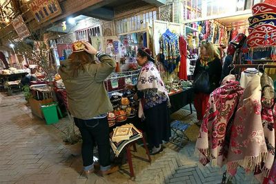 津門網孔祥智 新疆喀什美食與手工藝品一條街的誘惑